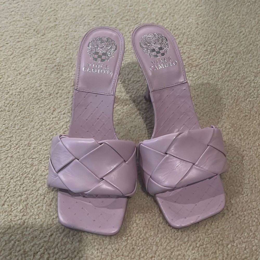 Vince Camuto kitten heel slip on